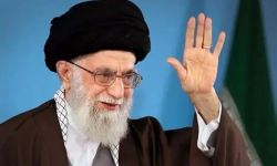 خامنئي: توقع استسلام إيران لبلد آخر أمر "سخيف"